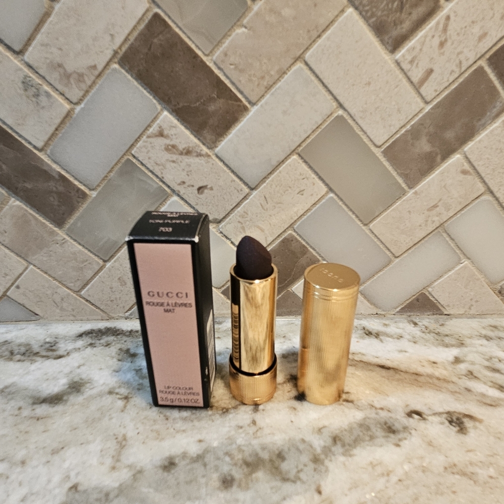 Gucci Rouge A Levres Lip Colour In Toni Purple